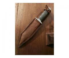 Coltello nuovo realizzato artigianalmente